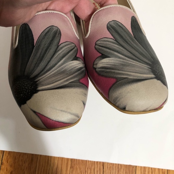 Goby floral pumps ombré pink w/ gray daisies 39 - Picture 5 of 10